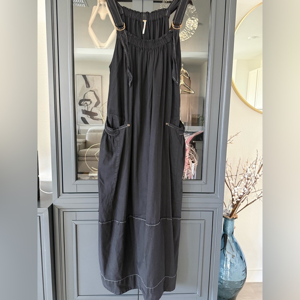 Free People Black Maxi Barrel Dress with Pockets and adjustable straps - Picture 2 of 6